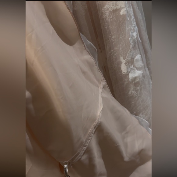 Joelle from Maggie Sottero NWT size 10 in wedding dress - Picture 6 of 12